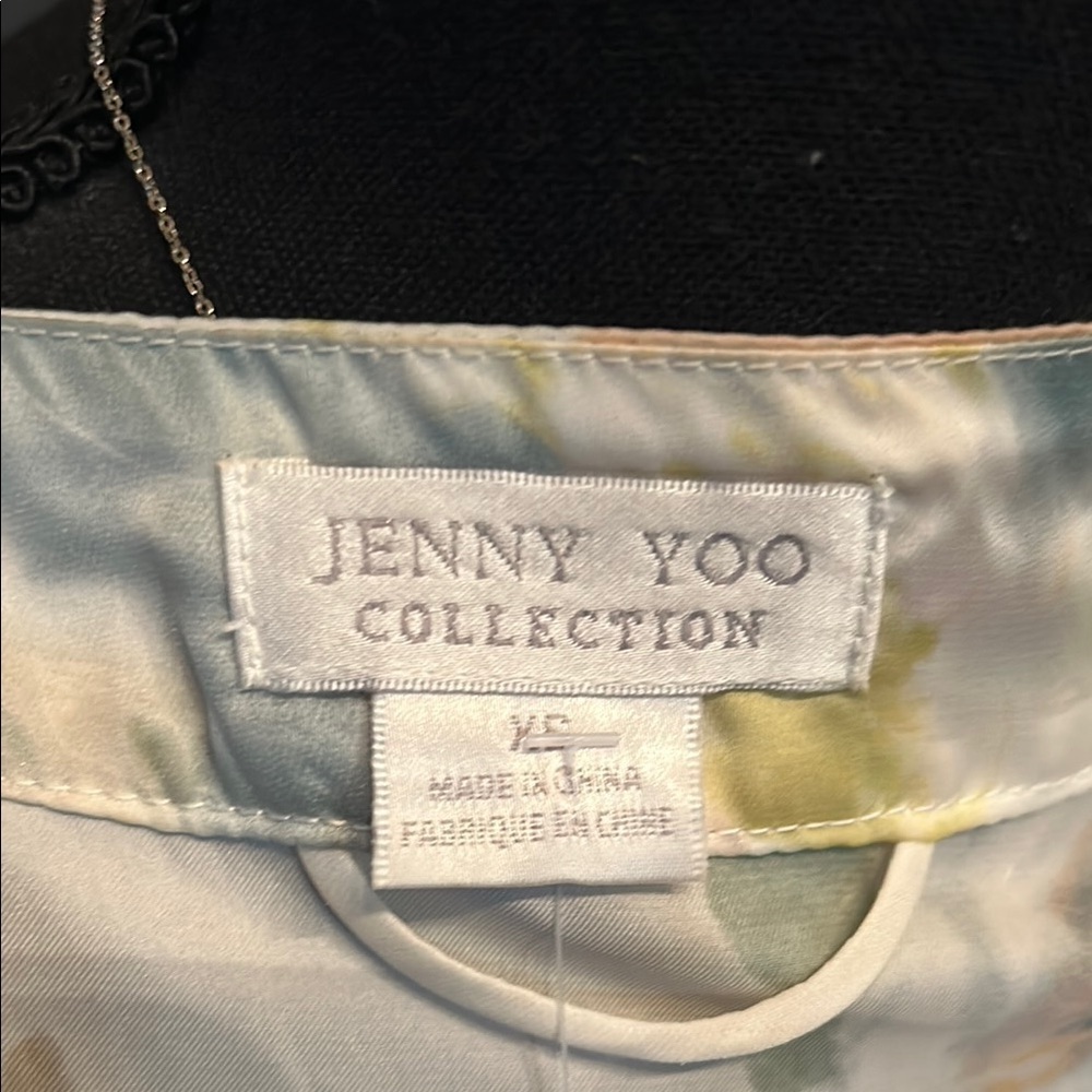 Jenny Yoo Cream and Green Kimono Robe with Tie Belt - Picture 2 of 4